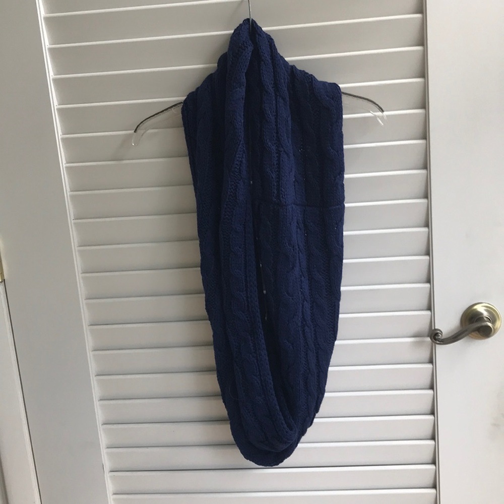 Knit Circle Scarf